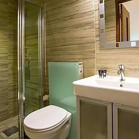 Central City Apartments Otel