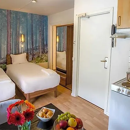 Central City Apartments 2*